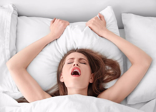 hormon tình yêu oxytocin được tiết ra nhiều nhất khi phụ nữ đạt cực khoái